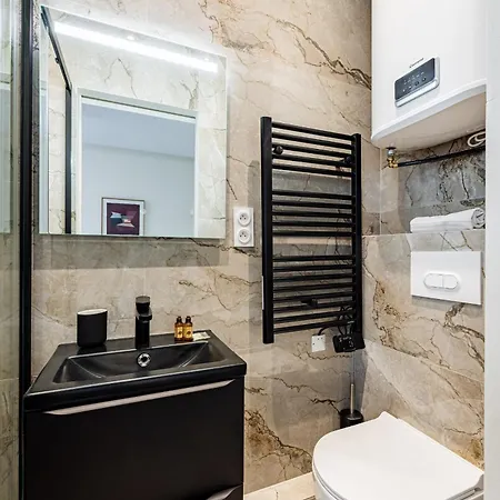 A33#republique#2 Bedrooms#marais#paris 03#ac *